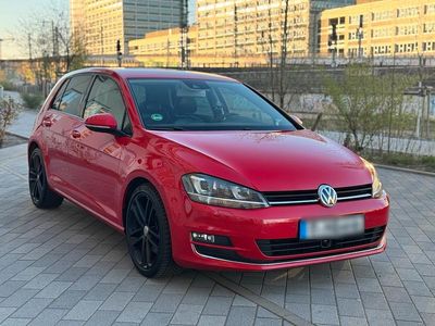 Gebraucht VW Golf VII 140 PS (102 kW) 2013 Rot Limousine