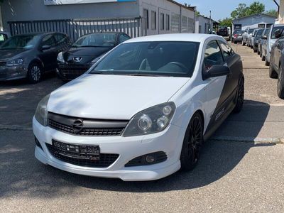 Opel Astra GTC