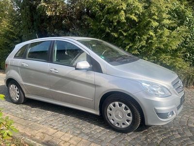 Gebraucht Mercedes B170 116 PS (85 kW) 2008 Silber Van / Kleinbus