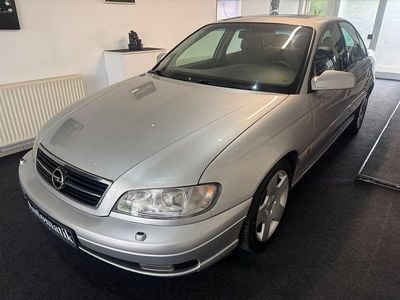 Silber Gebraucht 2000 Opel Omega Edition Limousine | 4.790 € (Teuer)
