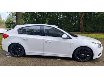Gebraucht Chevrolet Cruze LTZ 163 PS (119 kW) 2012 Weiß Kombi