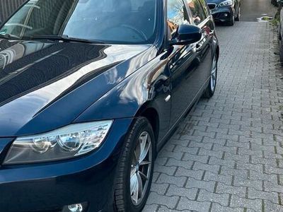 gebraucht BMW 318 i LCI