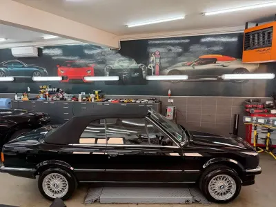 Gebraucht BMW 320 Sport Line 150 PS (110 kW) 1991 Schwarz Cabrio