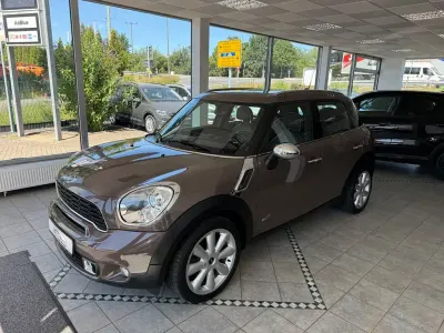 Gebraucht Mini Countryman 184 PS (135 kW) 2011 Braun SUV
