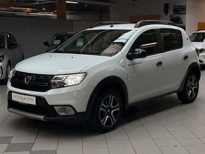 Weiß Gebraucht 2020 Dacia Sandero Stepway Limousine | 11.990 € (Fairer Preis)