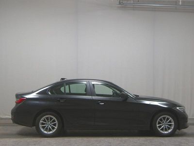 Gebraucht BMW 320 Advantage 190 PS (139 kW) 2020 Schwarz Limousine