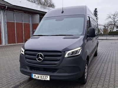 Gebraucht Mercedes Sprinter 163 PS (119 kW) 2019 Grau Van