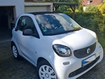 Gebraucht Smart ForTwo Electric Drive 44 kW (60 PS) 2018 Weiß Coupé