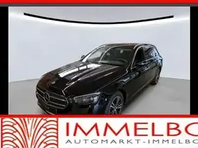 Gebraucht Mercedes E220 194 PS (142 kW) 2021 Schwarz Limousine