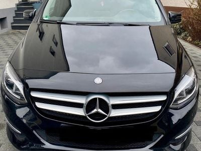 Mercedes B200