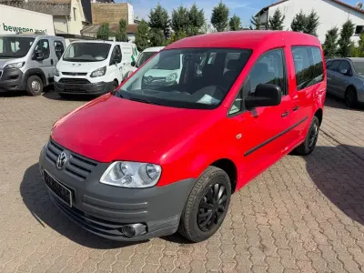Begagnad VW Caddy Life 80 HK (58 kW) 2009 Röd Minibuss