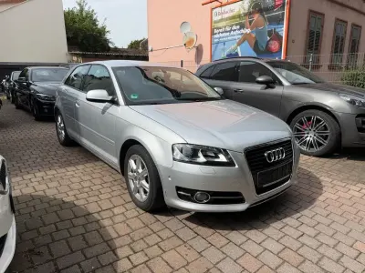 Gebraucht Audi A3 Ambiente 125 PS (91 kW) 2012 Silber Kleinwagen