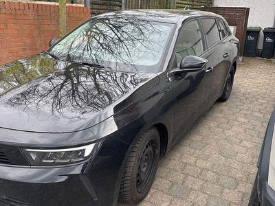 Gebraucht Opel Astra Edition 131 PS (96 kW) 2024 Schwarz Kombi