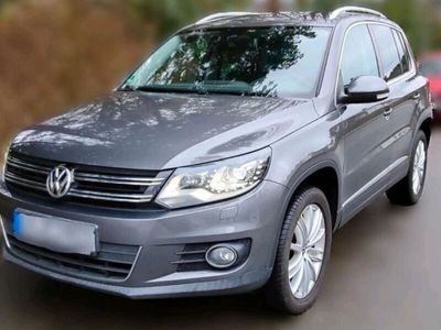 gebraucht VW Tiguan Grau Top Zustand Familenauto