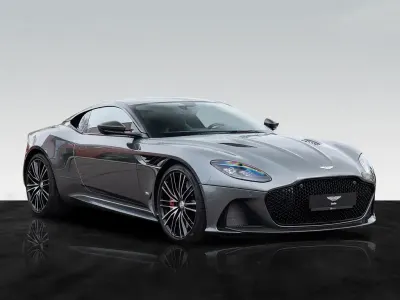 Gebraucht Aston Martin DBS 770 PS (566 kW) 2023 Silber