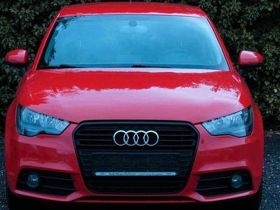 Gebraucht Audi A1 Sportback Ambition 105 PS (77 kW) 2014 Rot Kleinwagen