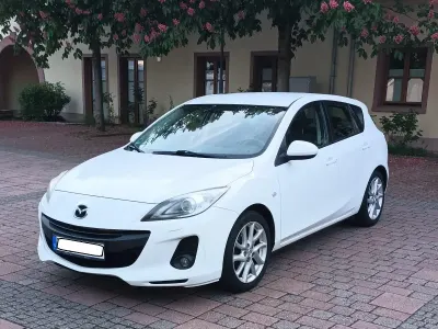 Gebraucht Mazda 3 Edition 115 PS (84 kW) 2011 Weiß Limousine