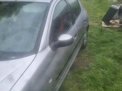 gebraucht Peugeot 206 heute nur 850 Euro