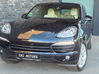 Gebraucht Porsche Cayenne 245 PS (180 kW) 2012 Schwarz SUV