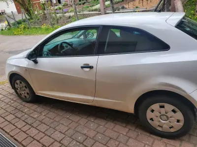 Gebraucht Seat Ibiza SC 60 PS (44 kW) 2011 Weiß Kleinwagen