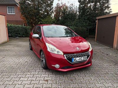 Rot Gebraucht 2013 Peugeot 208 GTi Kleinwagen | 8.200 € (Fairer Preis)