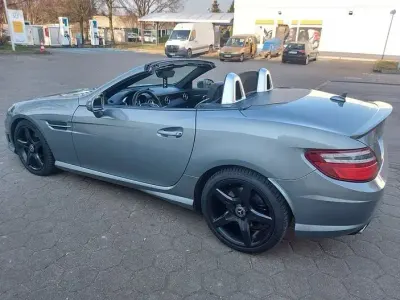 Gebraucht Mercedes SLK200 184 PS (135 kW) 2011 Grau Cabrio