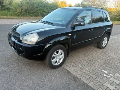 Gebraucht Hyundai Tucson GLS 141 PS (103 kW) 2006 Schwarz SUV
