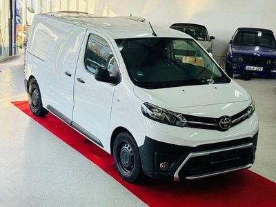 Weiß Gebraucht 2021 Toyota Proace Van / Kleinbus | 15.950 € (Guter Preis)