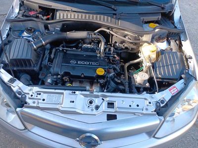 Gebraucht Opel Tigra 90 PS (66 kW) 2005 Silber Cabrio