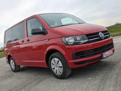 Gebraucht VW T6 Trendline 102 PS (75 kW) 2018 Rot Van