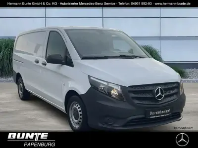 Gebraucht Mercedes Vito 102 PS (75 kW) 2020 Arktikweiß (weiß) Van