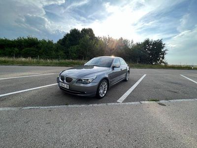 Gebraucht BMW 525 Sport Line 197 PS (144 kW) 2008 Grau Limousine