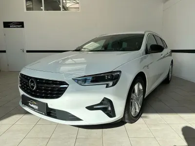 Gebraucht Opel Insignia Business 122 PS (89 kW) 2022 Weiß Kombi