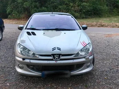 Gebraucht Peugeot 206 CC 109 PS (80 kW) 2004 Grau Cabrio