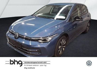 Anemonenblau metallic Gebraucht 2025 VW Golf Life Limousine | 22.430 € (Superpreis)