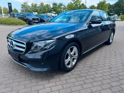 Gebraucht Mercedes E200 184 PS (135 kW) 2016 Schwarz Limousine