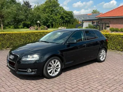 Gebraucht Audi A3 Sportback 140 PS (102 kW) 2012 Schwarz Kleinwagen
