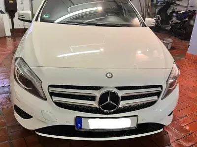 Second-hand Mercedes A180 122 CP (89 kW) 2014 Alb Berlinǎ