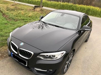 BMW 225