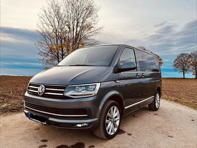 Usata VW Caravelle 150 CV (110 kW) 2015 Grigio Furgone