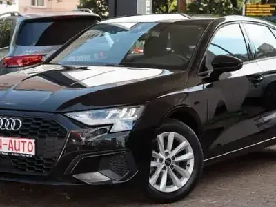 Gebraucht Audi A3 Sport 116 PS (85 kW) 2021 Schwarz Limousine