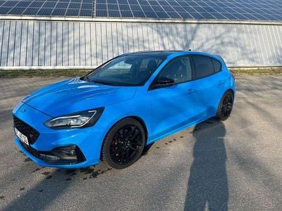 Usado Ford Focus ST 280 HP (205 kW) 2022 Azul Sedan