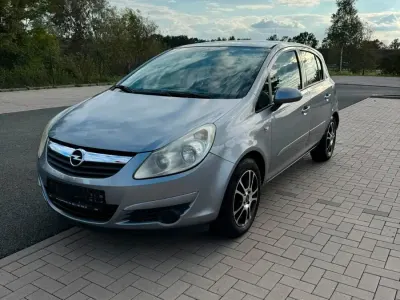 Gebraucht Opel Corsa 90 PS (66 kW) 2007 Silber Kleinwagen