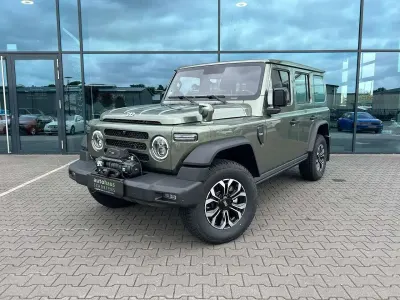 Neu BAW 212 166 PS (122 kW) 2026 Grün SUV