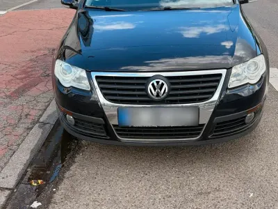 Gebraucht VW Passat 122 PS (89 kW) 2009 Schwarz Kombi