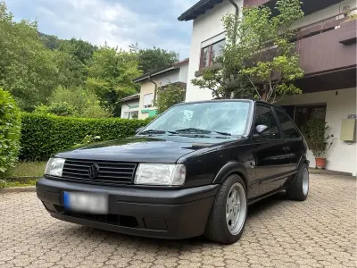 Gebraucht VW Polo 75 PS (55 kW) 1993 Schwarz Coupé