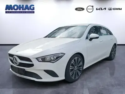 Gebraucht Mercedes CLA180 Business 116 PS (85 kW) 2021 Polarweiss Coupé