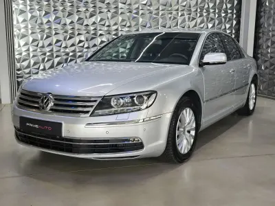 Gebraucht VW Phaeton 245 PS (180 kW) 2015 Silber Limousine
