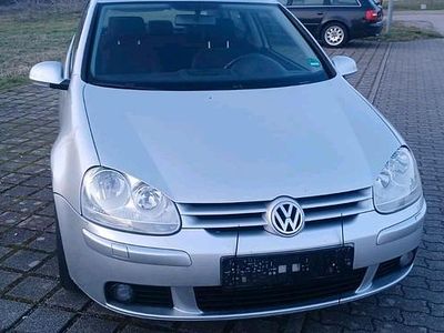 Gebraucht VW Golf V 105 PS (77 kW) 2004 Kleinwagen