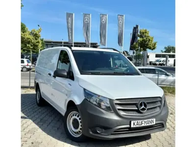 Gebraucht Mercedes Vito 116 PS (85 kW) 2019 Arktikweiss Van